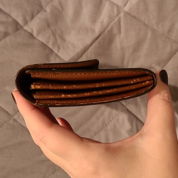Louis Vuitton Monogram Brown Sarah Wallet - Picture 4 of 16